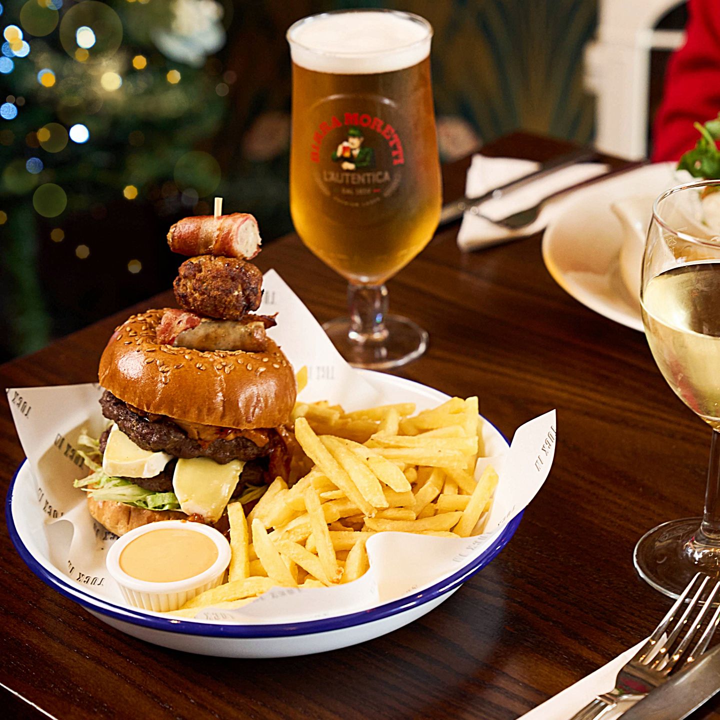 Festive Lunch & Dinner at The Green Lady in Caerphilly